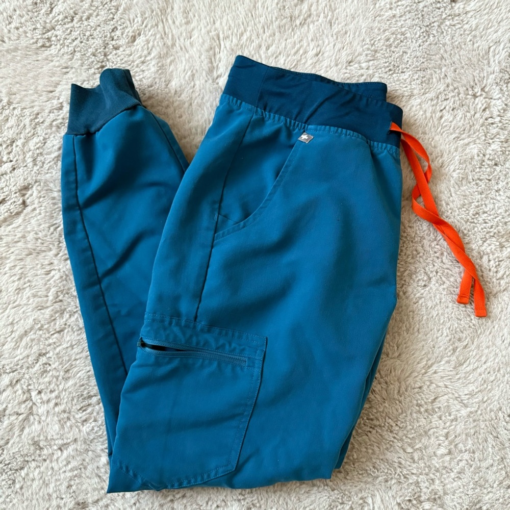FIGS Women's Zamora - Jogger Scrub Pants - S